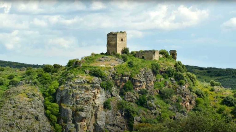 castelo Salvaterra do Extremo